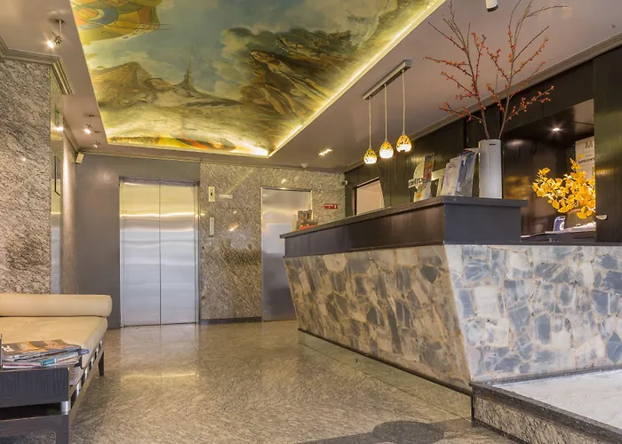 Contempo Hotel