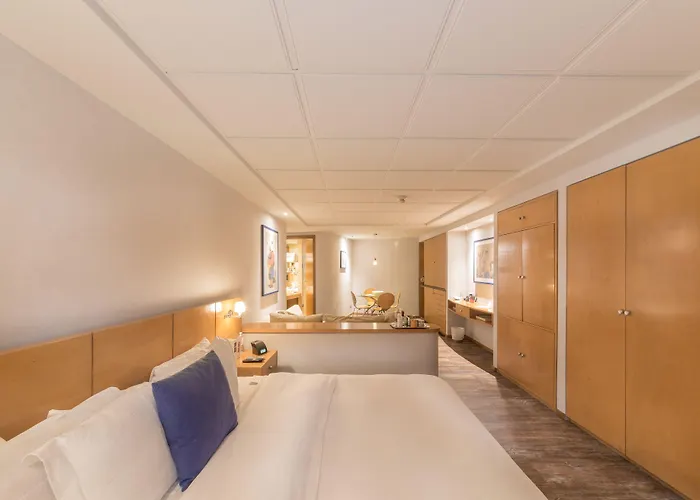 Contempo Hotel