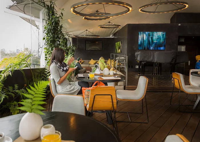 Hotel Contempo 5*