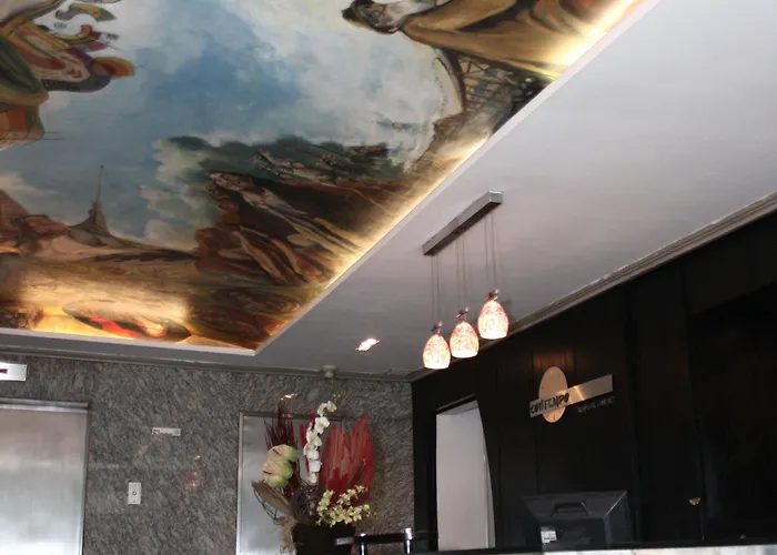 Hotel Contempo