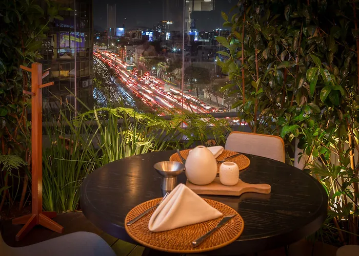 Contempo Hotel 5*